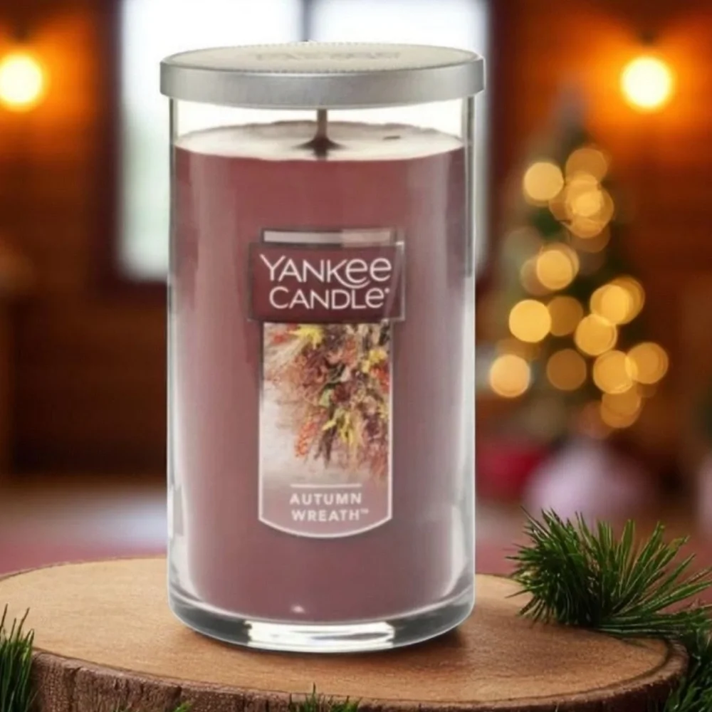 Yankee Candle Autumn Wreath Large 2-Wick Tumbler - Deep Red